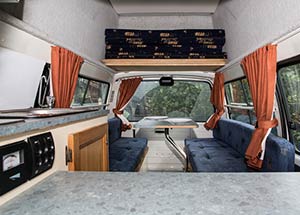 Tagesansicht 3 Bett Reisemobil und oberes Bett