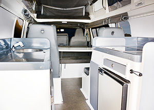 Innenaufbau 4-Bett Rover Campervan