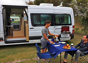 Staufach im 2 Bett Wohnmobil