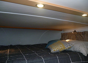 Schlafraum im 6 Bett Explorer Wohnmobil Neuseeland